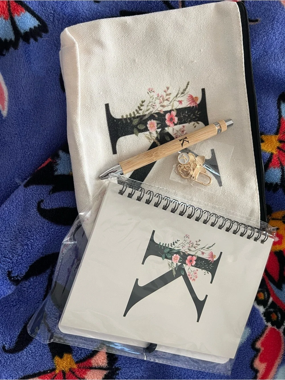 Floral Initial 'K' Canvas Pouch & Notebook Set - Cream with pen nwot